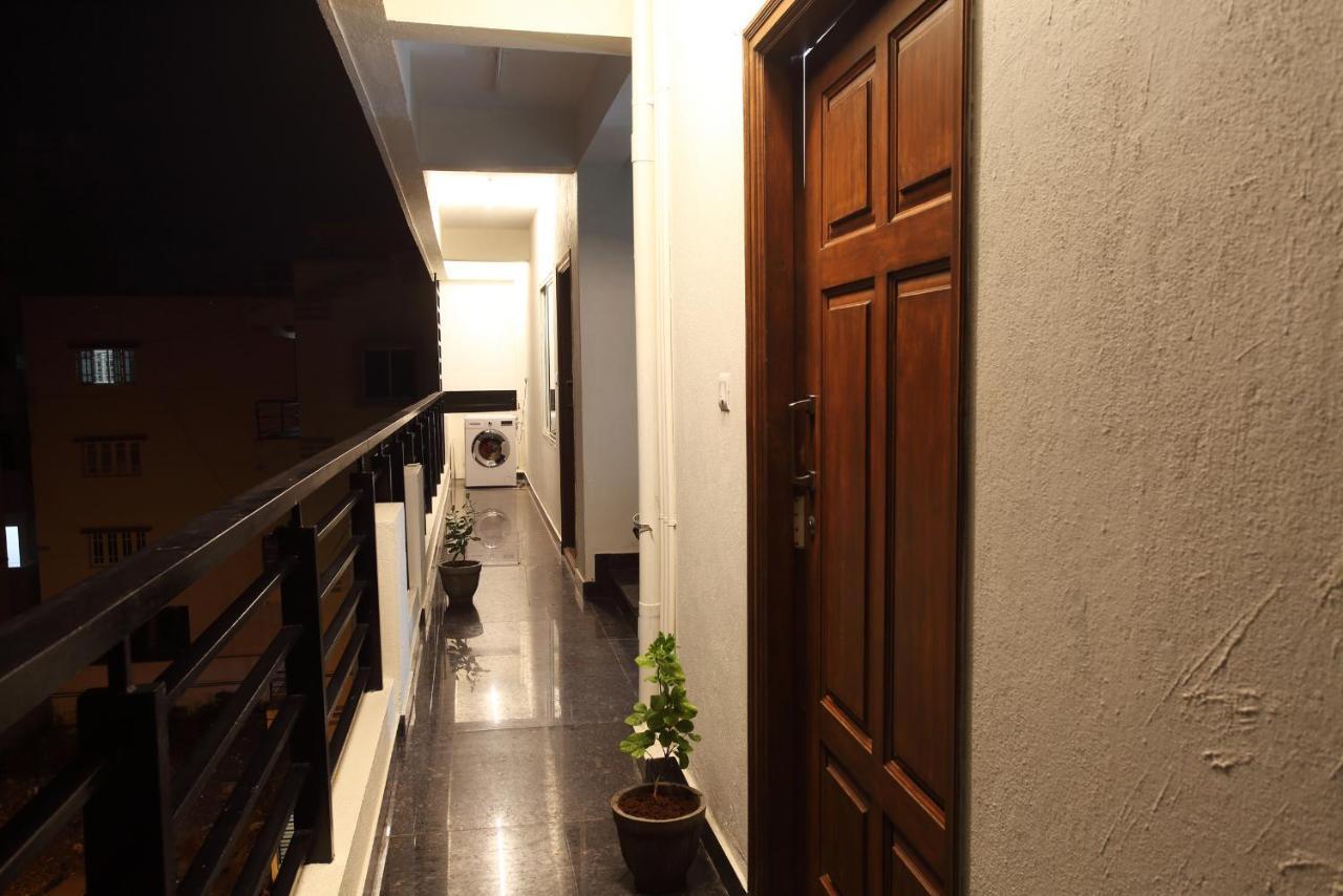 Qualtems Guest House-With Ac Options バンガロール エクステリア 写真